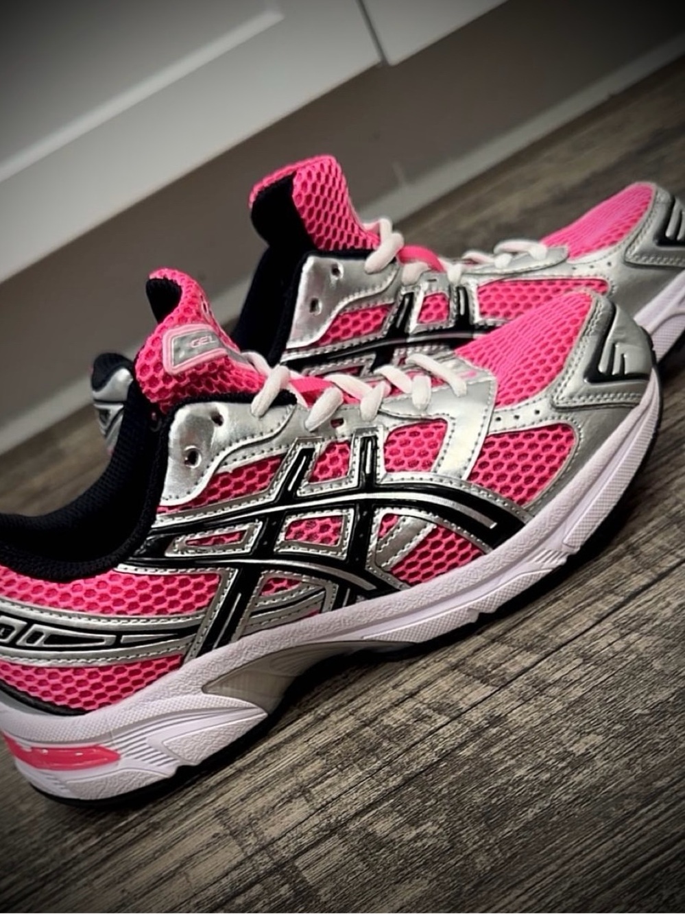 ASICS Women's Gel-1130 "Neon Pack Pink" NEW Size 8